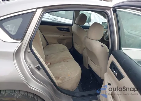 2015 Nissan Altima 2.5 Sv из США, поврежденный, VIN 1N4AL3AP8FC495781